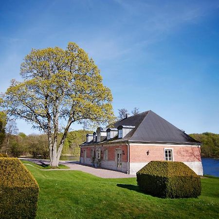 The Norrmans Castle Hotel Genarp Bagian luar foto