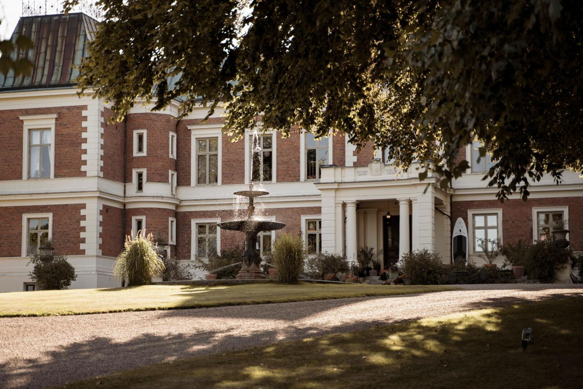 The Norrmans Castle Hotel Genarp Bagian luar foto